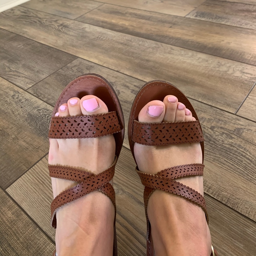 Sandals - Picture 2 of 5